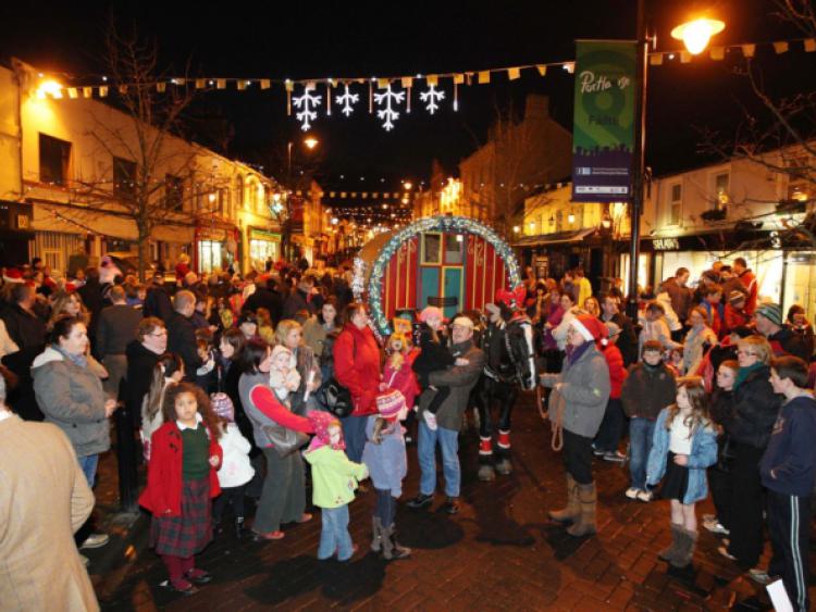 The turning on of the Downtown Portlaoise Christmas Lights on Main Street Portlaoise on Friday evening. Picture: Alf Harvey.