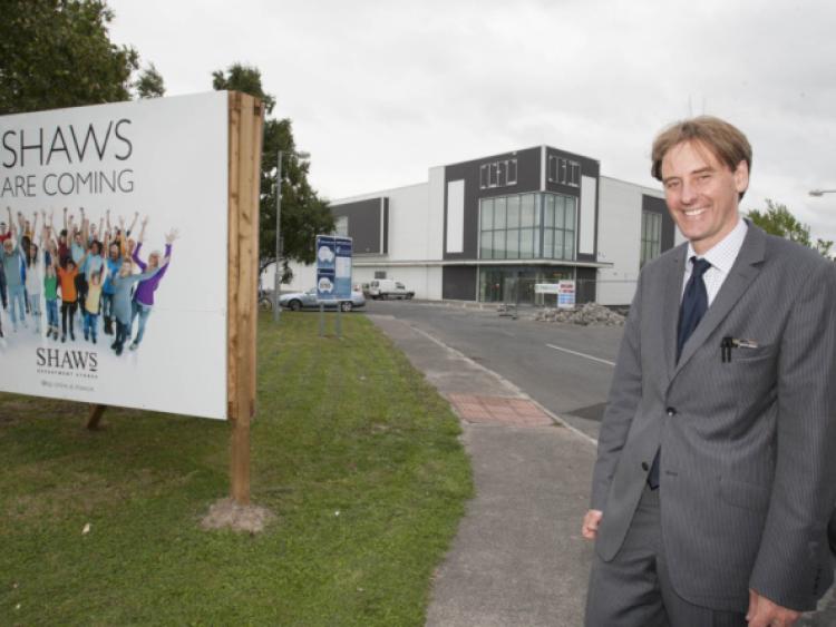 Andrew Shaw with Shaws new store in Portlaoise.Picture: Alf Harvey/hrphoto.ie