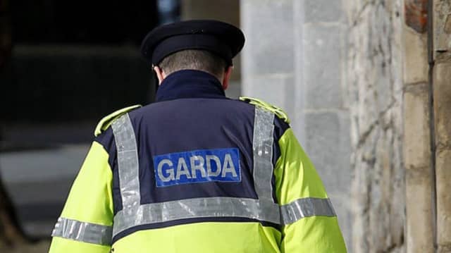Gardaí appeal for witnesses after an incident of criminal damage at Mc Mahon Villas