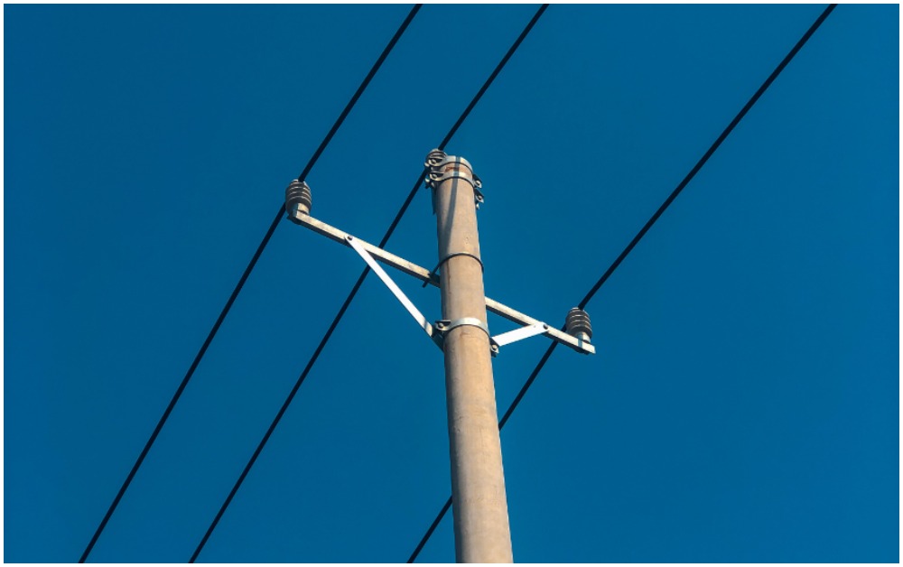 House extension held up by ESB pole in Laois estate