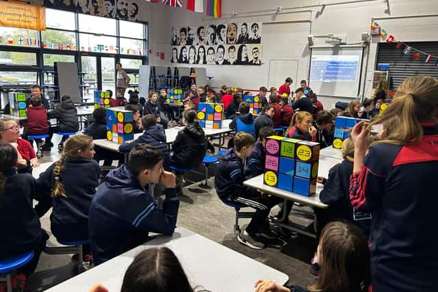 It was the school’s first year to apply for the Curious Minds Platinum award which is the highest level of STEM award. The school previously achieved gold awards as part of the Curious Minds initiative (formerly Discover Primary Science and Maths). Scoil Fionntáin Naofa was the only school in Laois to achieve a Curious Minds platinum award in the school year 2023-2024. The Curious Minds initiative is coordinated at school level by Principal Barry Whelan. More below picture.