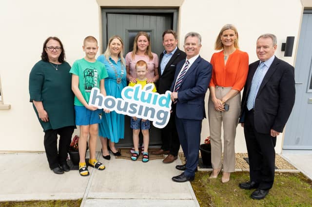 Jekaterina Mihailova with sons, Aoife Flynn-Kennedy, Clúid Housing, Cllr Thomasina Connell, Housing Minister, Darragh O’Brien, Ministers of State Sean Fleming & Pippa Hackett, Brian Stanley TD.