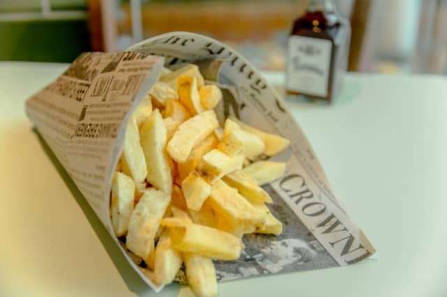 Suspected thief went for a takeaway after cime in town