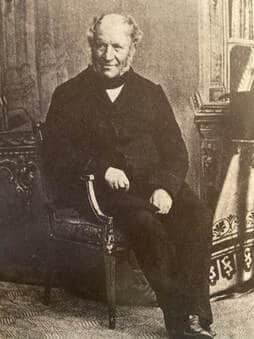 The Ballyfin road roundabout is to be called after William Dargan, Graiguecullen, 1799 - 1867, the pioneer of Irish Railways who at one point employed 50,000 men. Responsible for building the National Gallery, he designed and built Ireland's first railway from Dublin to Dun Laoghaire.