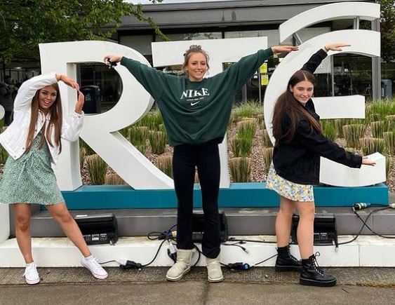 Alison Dalton from Ratheniska, Emma Tuohy from Vicarstown and Orlaith McNamara from Timahoe