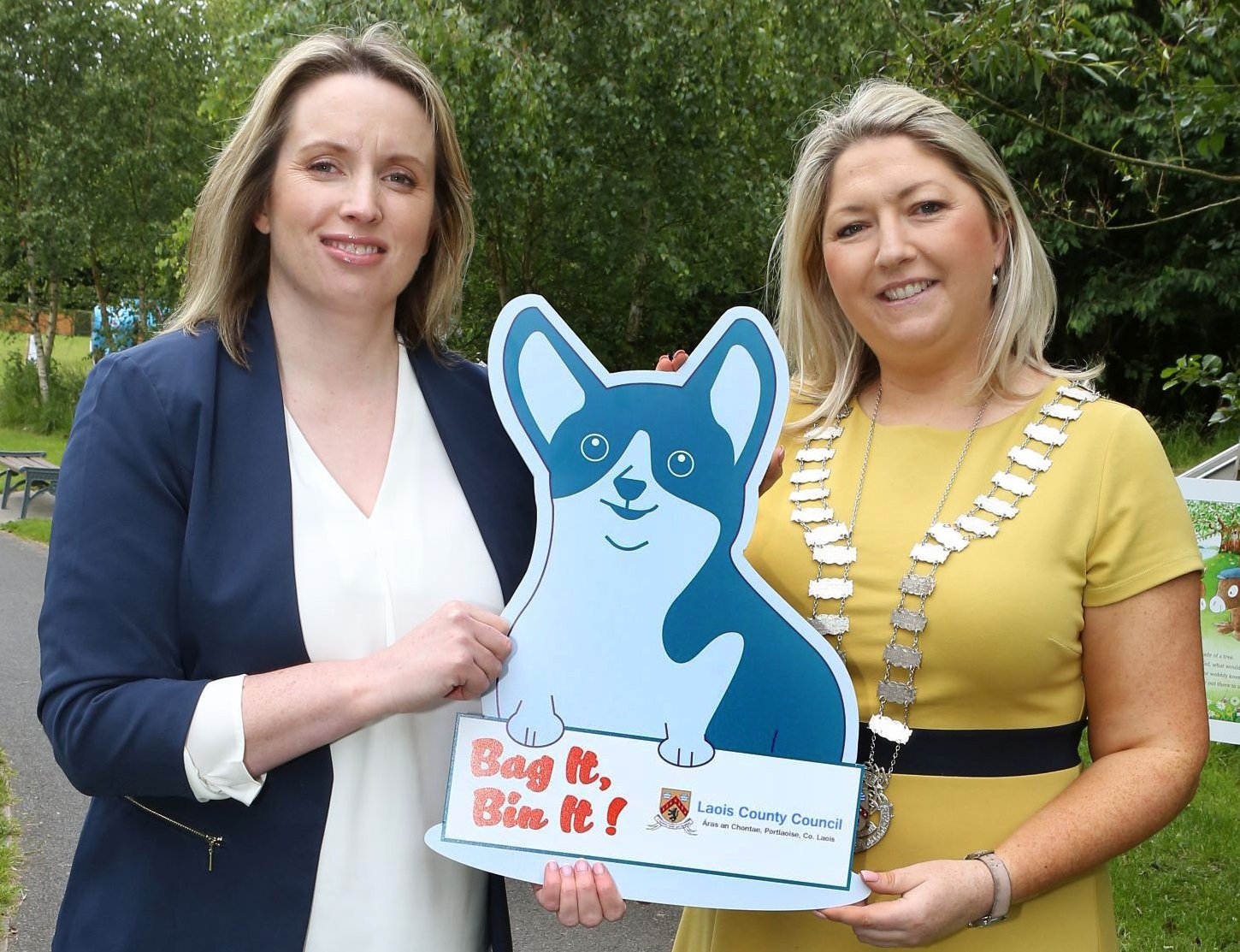 Suzanne Dempsey Environmental Officer, Laois Co Council and  Cllr Thomasina Connell Cathaoirleach launching the new Laois anti-dog fouling campaign. Photo: Michael Scully