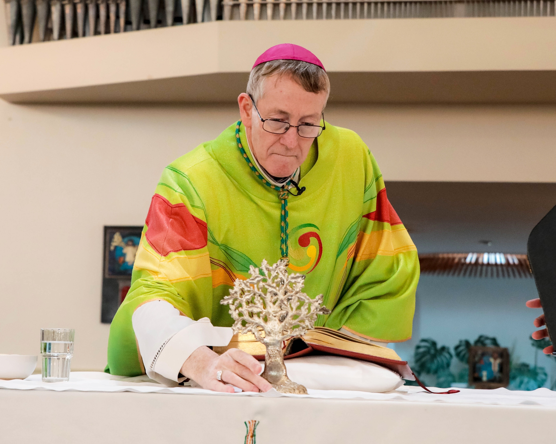 Laois Bishop asks people not to make 'unreasonble demands' as fewer priests do more