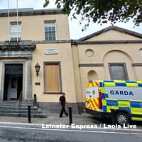 Man with knife threw rock at window of Portlaoise apartment