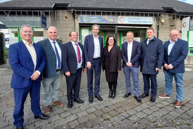 Tánaiste Simon Harris at the Laois Chamber Alliance offices in Portlaoise, with Laois TDs Sean Fleming and Willie Aird, Fine Gael Cllrs Paddy Buggy, Barry Walsh and Conor Bergin and Laois Chamber management.