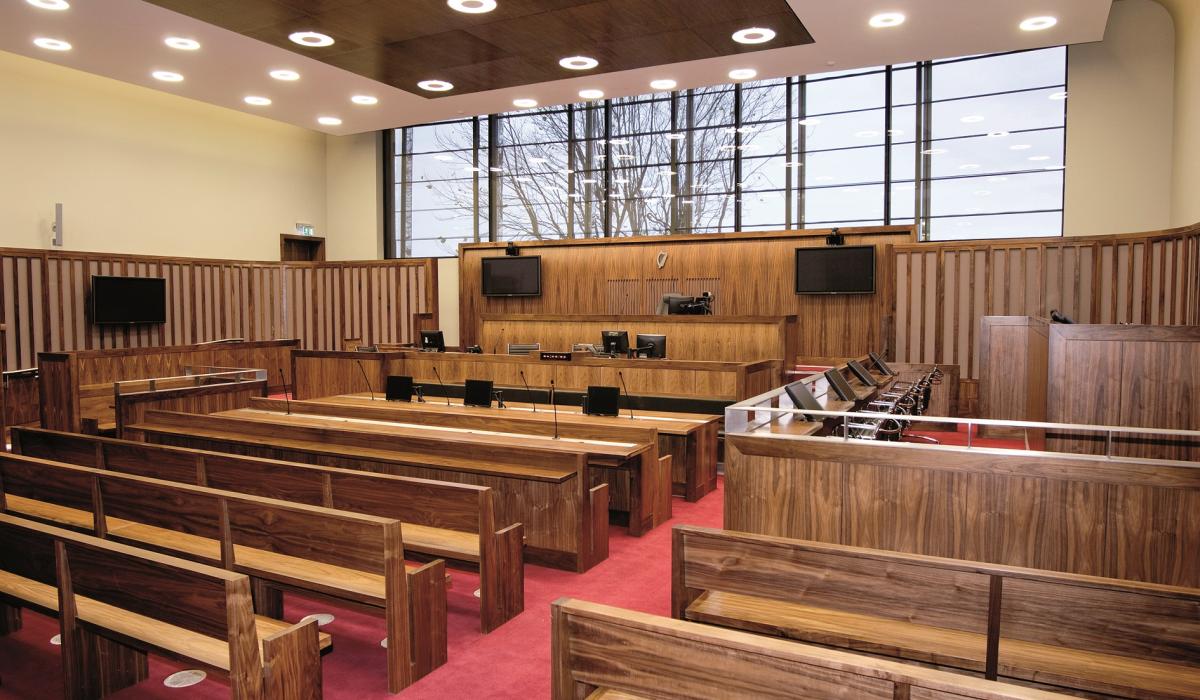 Traveller feud pickaxe attack on busy Midlands street leads to jailings