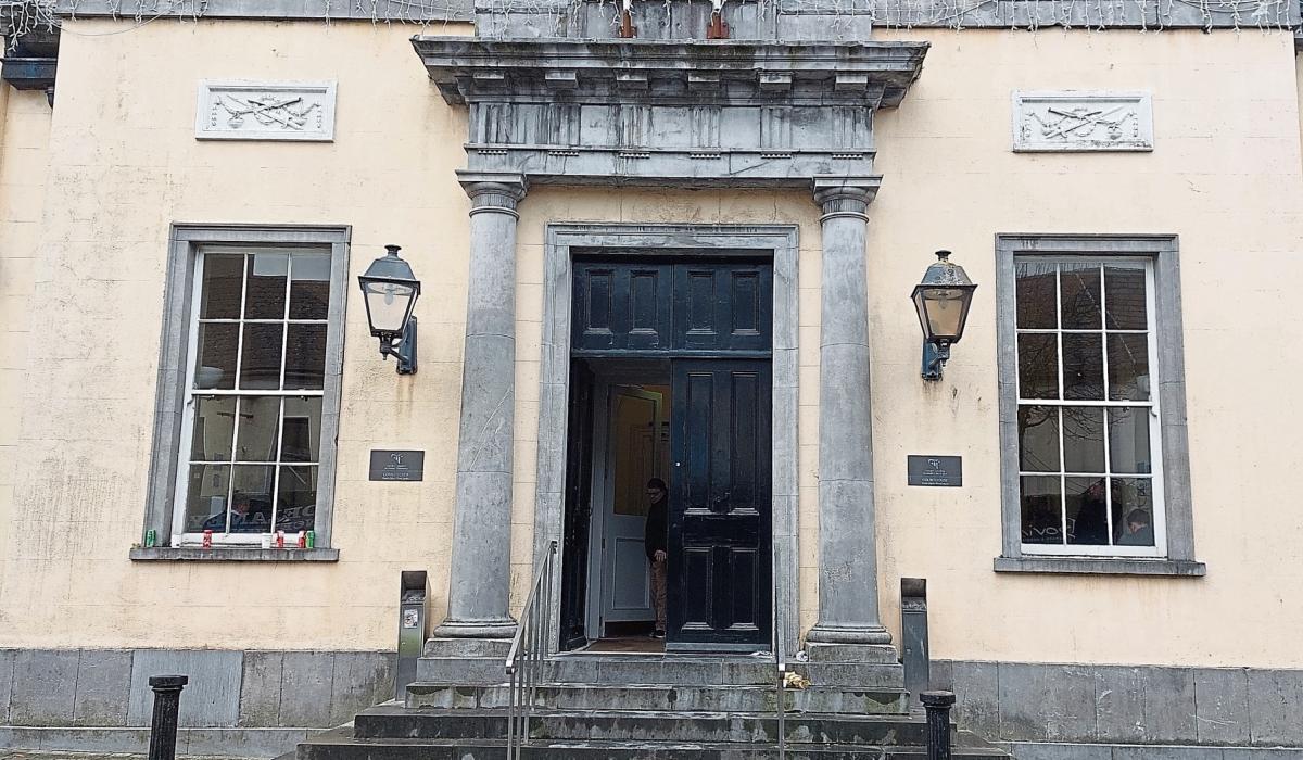 Terrifying violent disorder incident in Laois coffee shop 