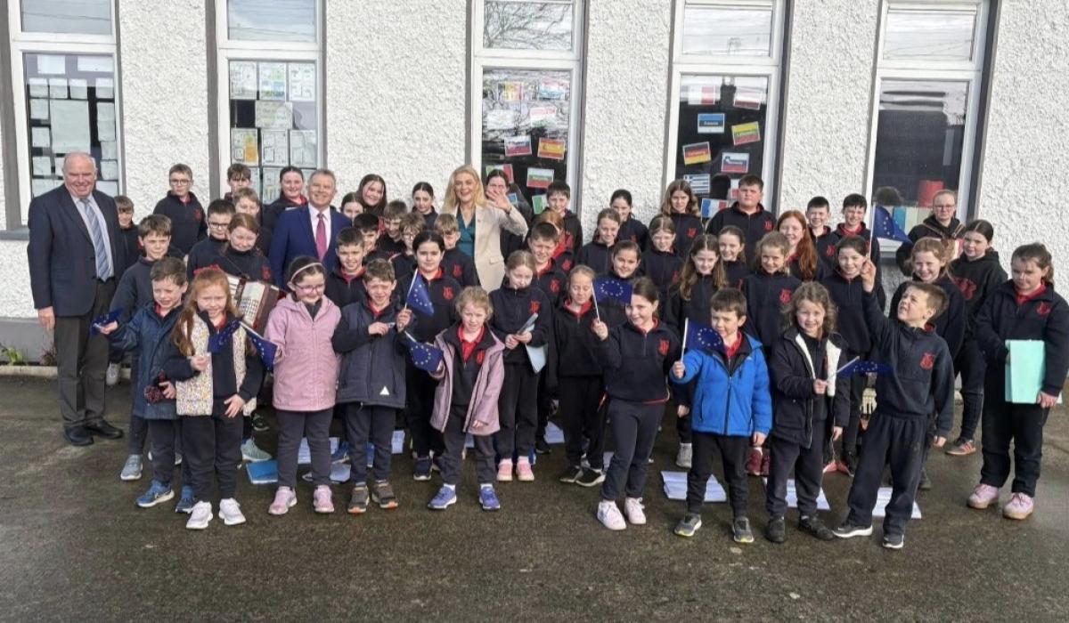 Fianna Fáil MEP makes visit to rural Laois primary school