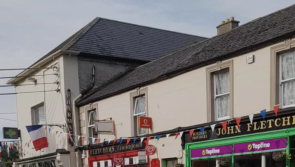 VIDEO: Ewe won't believe this sheep invasion in Portarlington!!!