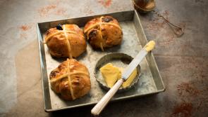 How to make hot cross buns?