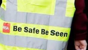 Laois TD ask Minister to consider making it law for all pedestrians to wear hi-vis vests
