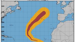 Hurricane Lorenzo V Storm Lorenzo - what's the difference - WATCH explainer 