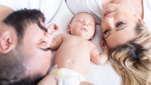 Cabinet signs off on extended parents' leave for mothers and fathers 