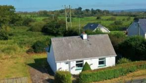 PROPERTY WATCH: 'Characterful and cosy' three-bedroom Kerry cottage for less than €100k 