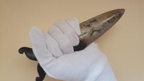 Is this a dagger that I see before me? Laois auction house sells bronze age item to National Museum