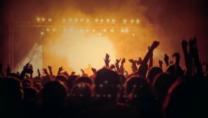 Events industry calls for full capacity as Tánaiste pictured at UK festival 