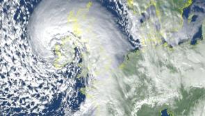 STORM Barra - 135 km gusts recorded as Status Red violent storm level hit #stormbarra