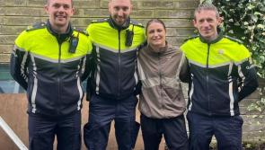 World Champion boxer poses with Portlaoise Gardai 