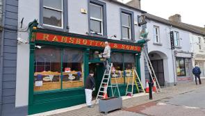 Final touches put on restoration of landmark Laois pub front in Portlaoise