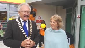 VIDEO: Cathaoirleach Padraig Fleming sets out his stall at the opening of Mr Price in Rathdowney