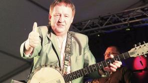Country Music star Declan Nerney in the field for racecourse BBQ fun at Naas