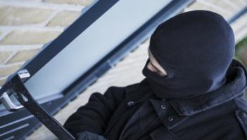 Laois Gardai investigating two burglaries