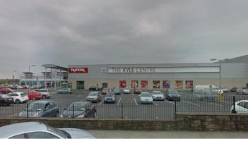 Stole alcohol and groceries worth over &euro;1,700 from Laois shop