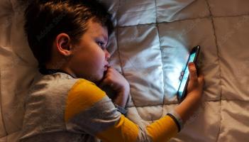 OPINION: School phone bans put parents in an awkward position