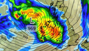 LIVE: Met Éireann weather warnings in place for 15 counties as Storm Amy hits Ireland