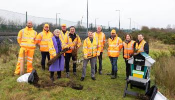 Iarnr&oacute;d &Eacute;ireann plants 2,500 native trees at Portlaoise Depot