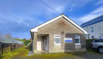 Former health centre to go under the hammer