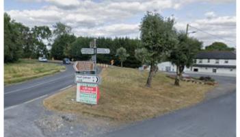 Drivers speeding on dangerous bend near popular Laois pub