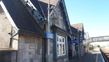 Train delay hits Laois commuters after bridge strike