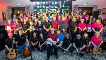 Laois community choir stars in George Murphy's new Irish American anthem People of Ireland