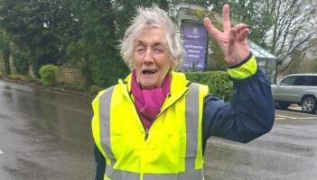 Laois country hotel gives room to 91 year old on protest walk across Ireland