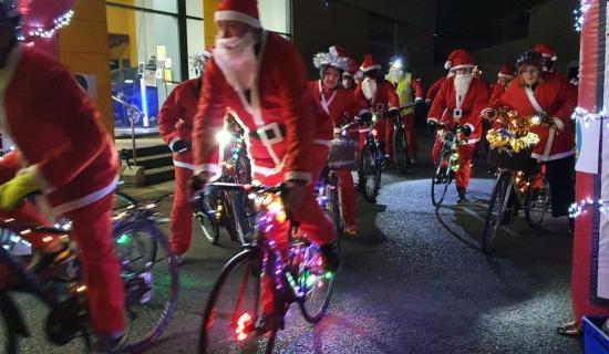 Hundreds of Santas are about to cycle through Portlaoise