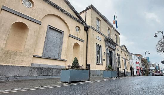 Warrant over alleged theft from Laois shop