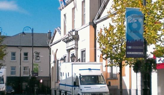 Father and son arrested in Portlaoise