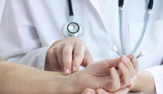 'Forced out on age' Laois doctors should be let work past retirement says councillor