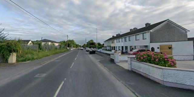 Sunken manholes causing drivers to "swerve and dodge" in Portlaoise