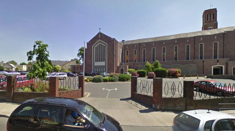Drunk man tried to direct Portlaoise traffic before fleeing into Church