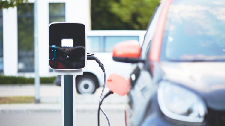 Hundreds of electric cars registered in Laois last year as record number reached