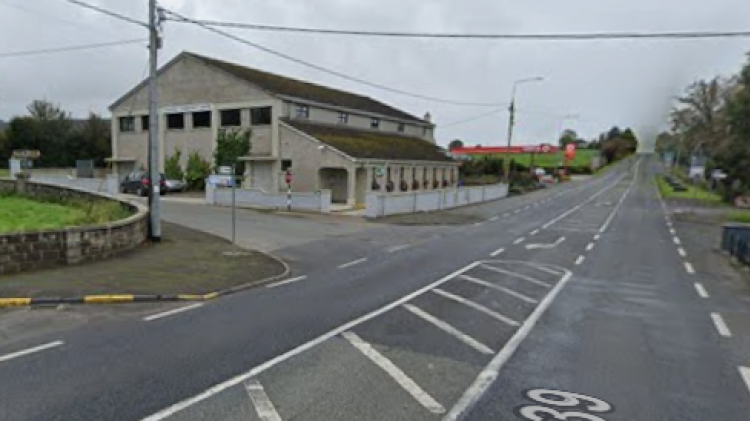 Laois village waiting four years for pedestrian crossing on dangerous road
