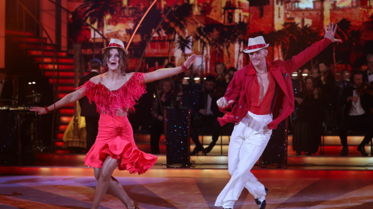 WATCH: Laois Rose secures her spot in Dancing with the Stars Semi-Final!