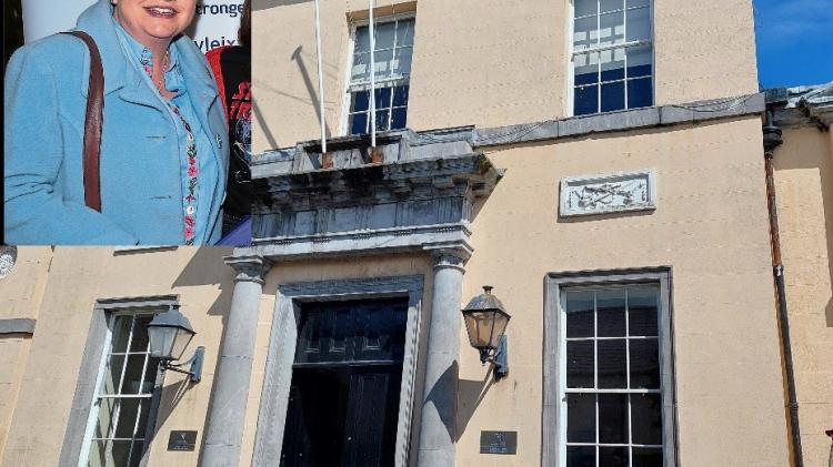 Tributes paid to retiring Laois Court Registrar Sheila Larkin