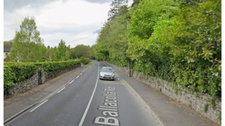 Constant flooding on busy Laois road 'showering' walkers